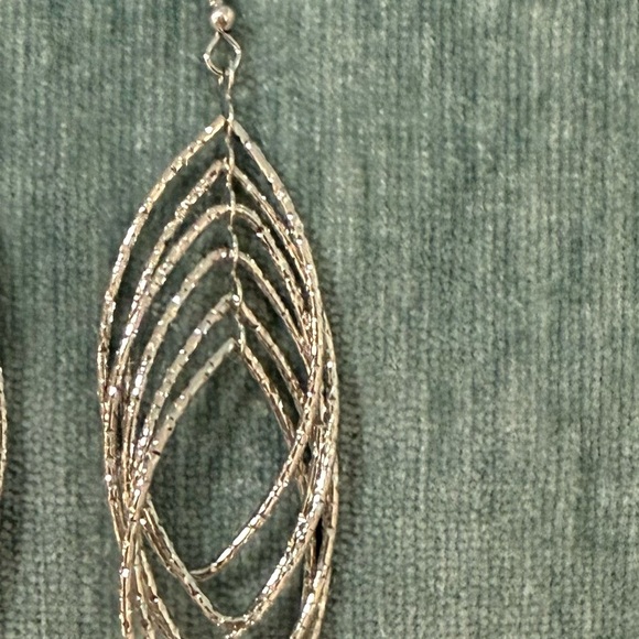 Elegant 7 Pair of Fashion Mixed Metal Earrings Set - Picture 6 of 14